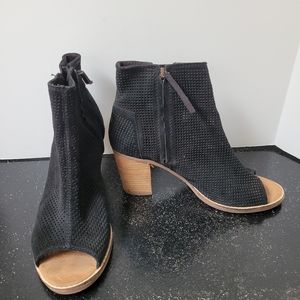 Toms Black Mesh Open Toe Booties Size 9